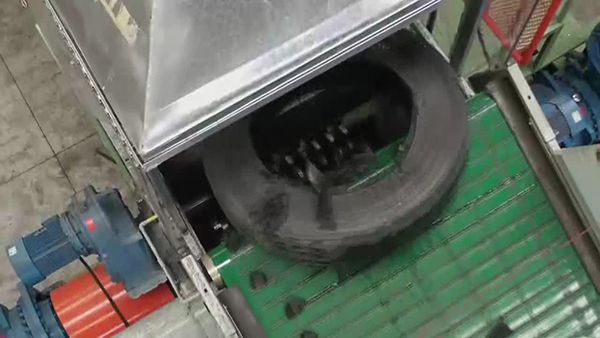 معدات إعادة تدوير الإطارات الهالكة لشركة محلية لمعالجة الإطارات